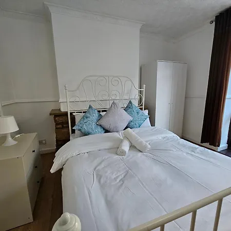 London E1 Rooms